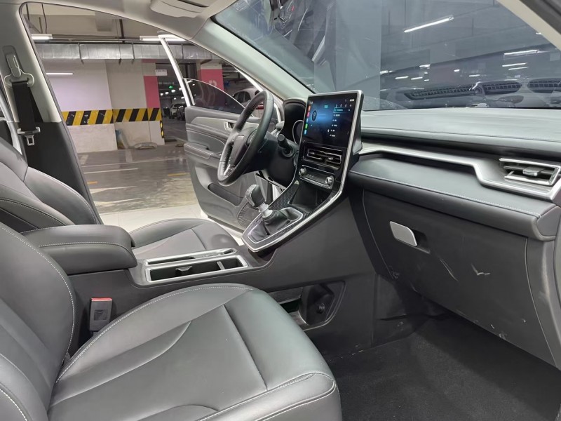 成都22年哈弗M67