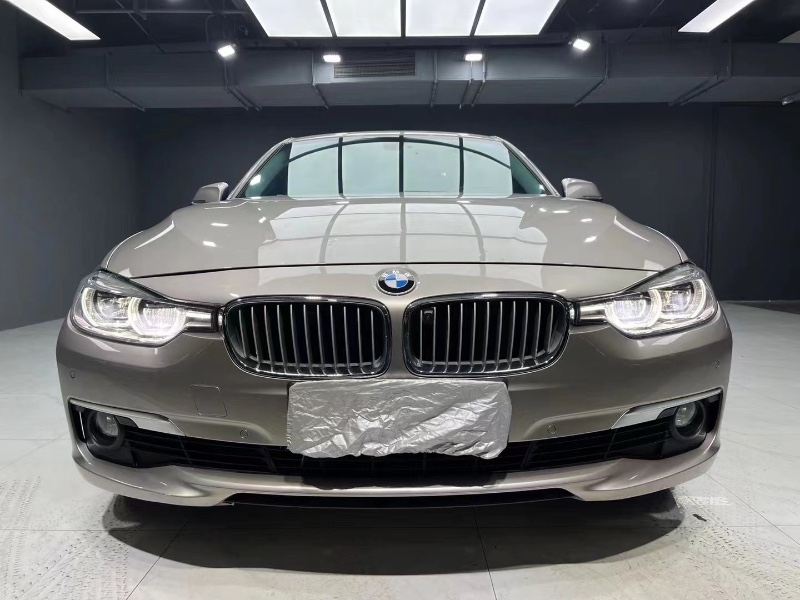 成都19年宝马3系1