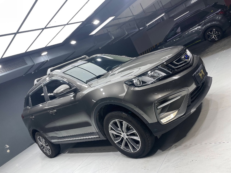 成都19年吉利博越2