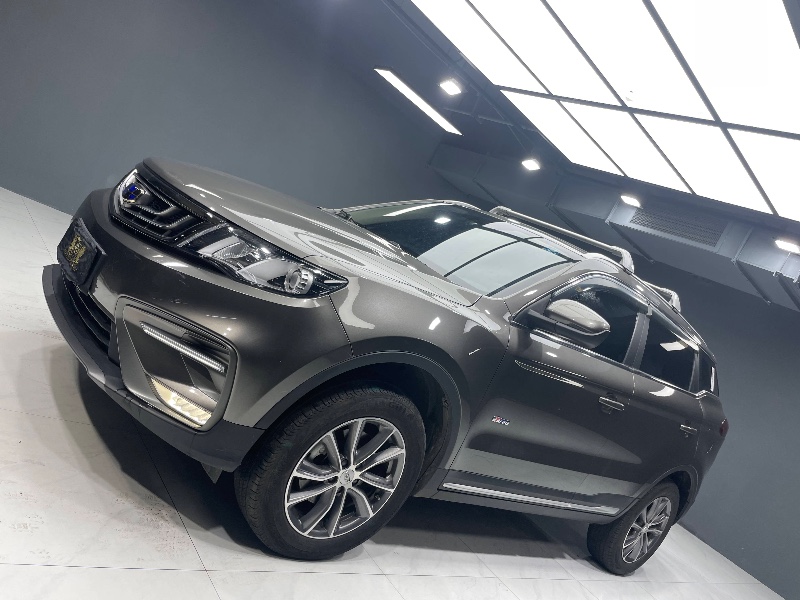 成都19年吉利博越3