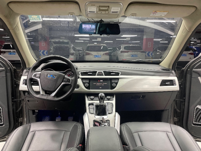 成都19年吉利博越4