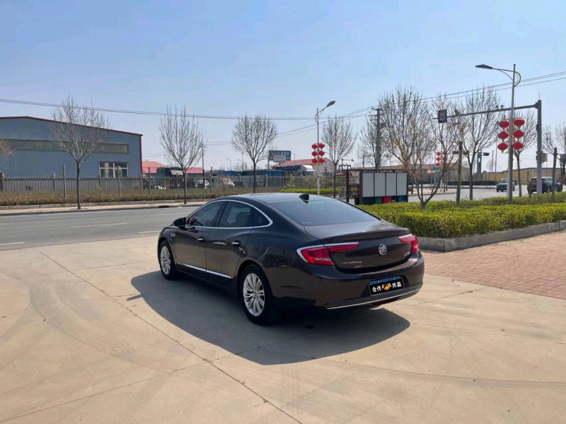 石家庄17年别克君越9