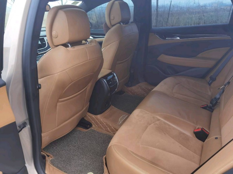 徐州17年别克君越4