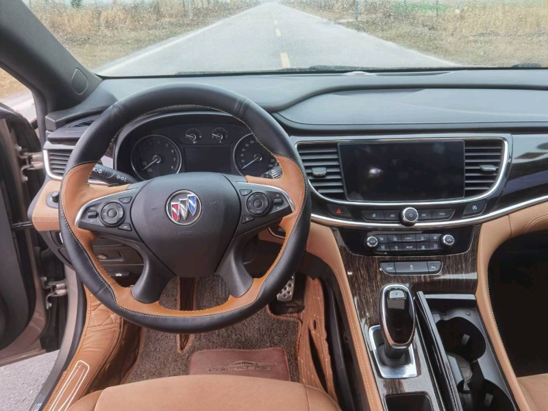 徐州17年别克君越6