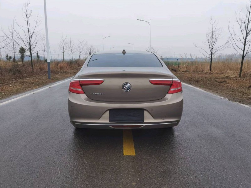 徐州17年别克君越9