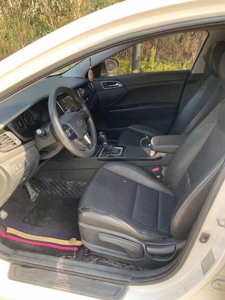 东营16年现代名图2