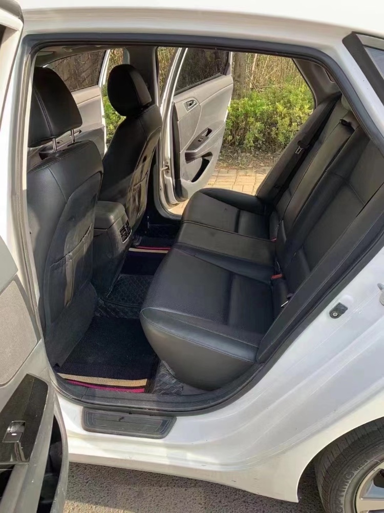 东营16年现代名图5