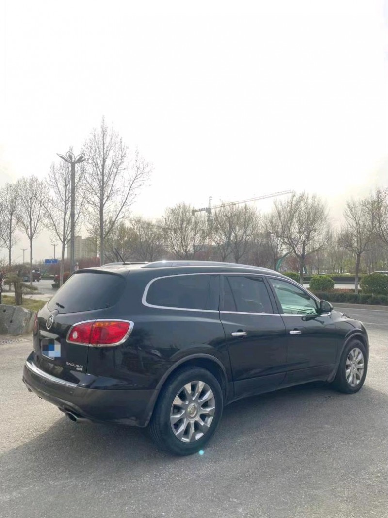 济南11年别克昂科雷3