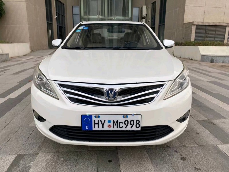 东莞14年长安汽车逸动1