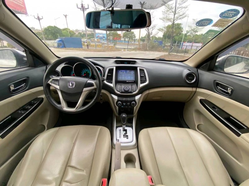 东莞14年长安汽车逸动6