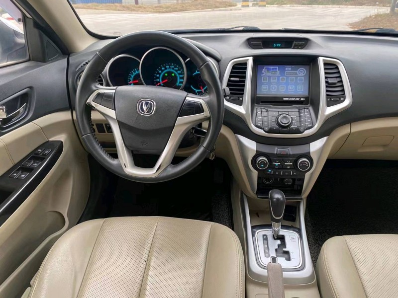 东莞14年长安汽车逸动7