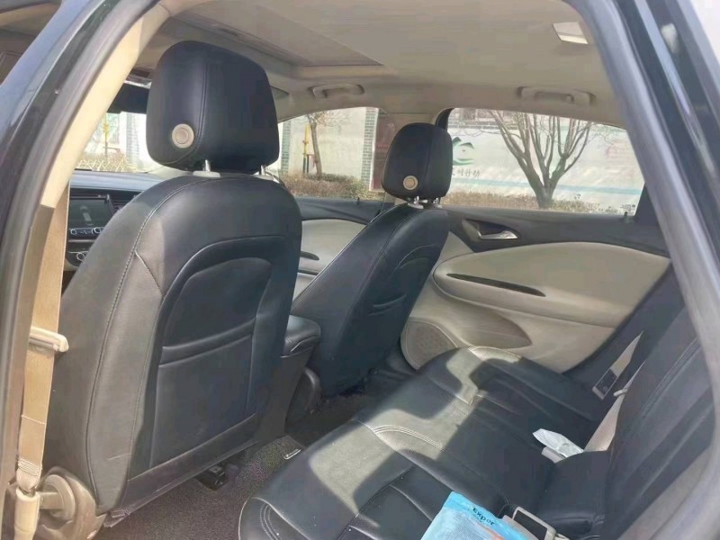 济南16年别克威朗2