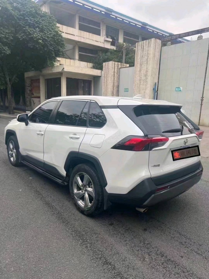 济南20年丰田RAV4荣放3