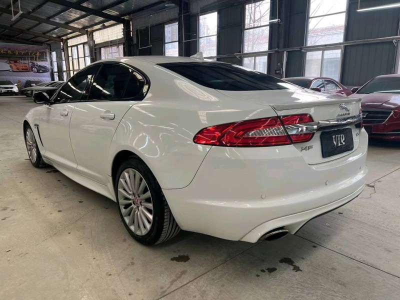 济宁15年捷豹XF8