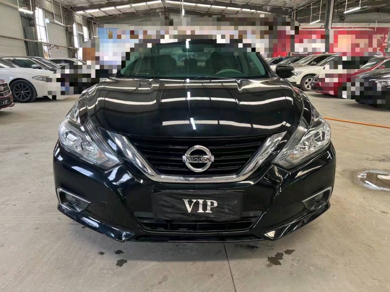 济宁19年日产天籁1