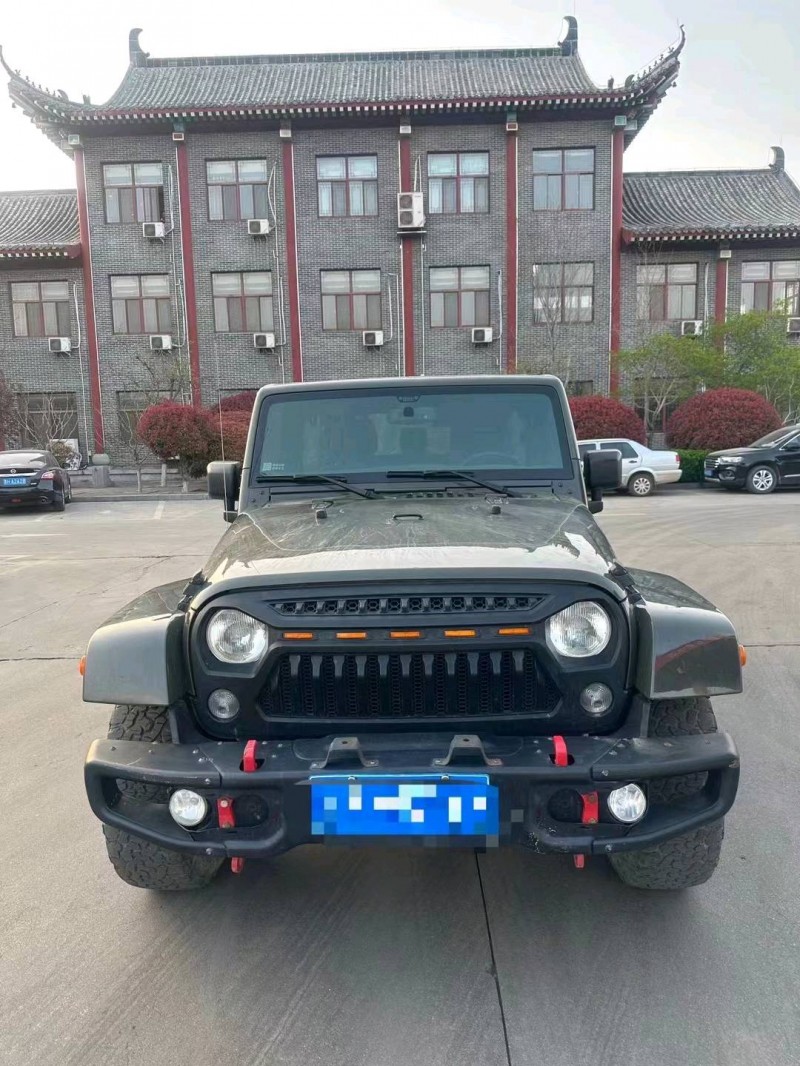 淄博16年Jeep牧馬人1