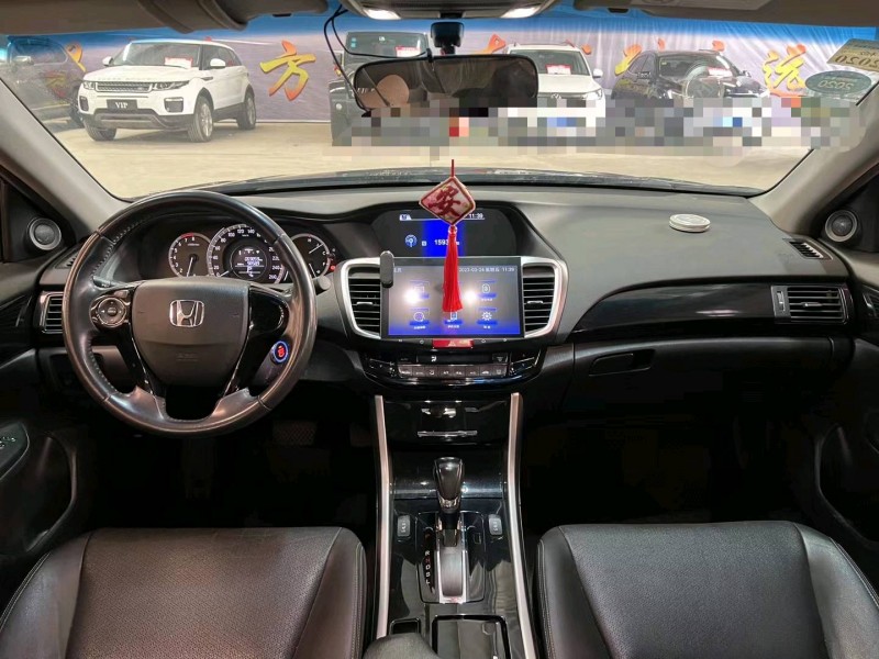 济宁18年本田雅阁5