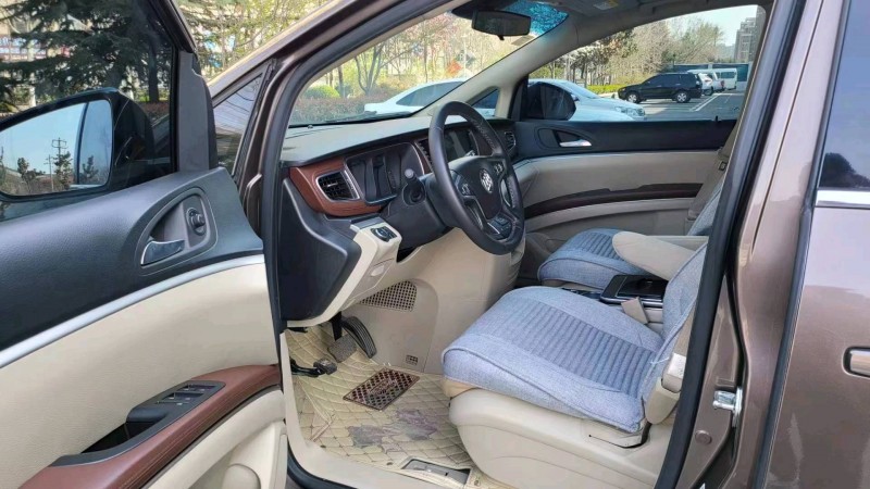 淄博17年别克GL84