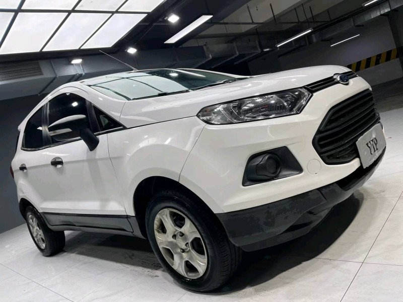 成都16年福特翼搏3