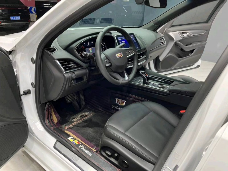 成都20年凯迪拉克CT55