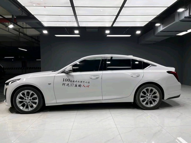 成都20年凯迪拉克CT58