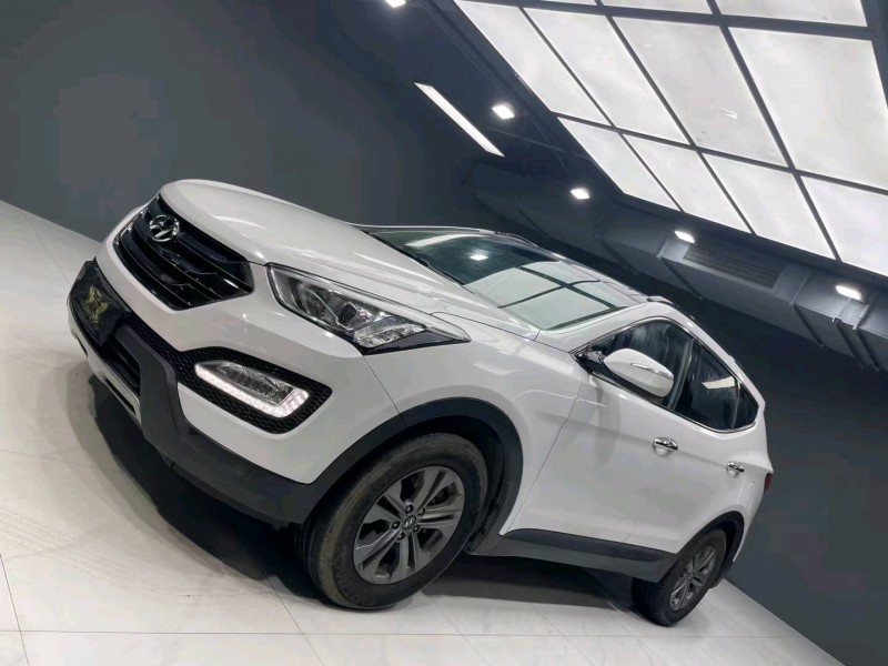 成都15年现代新胜达2