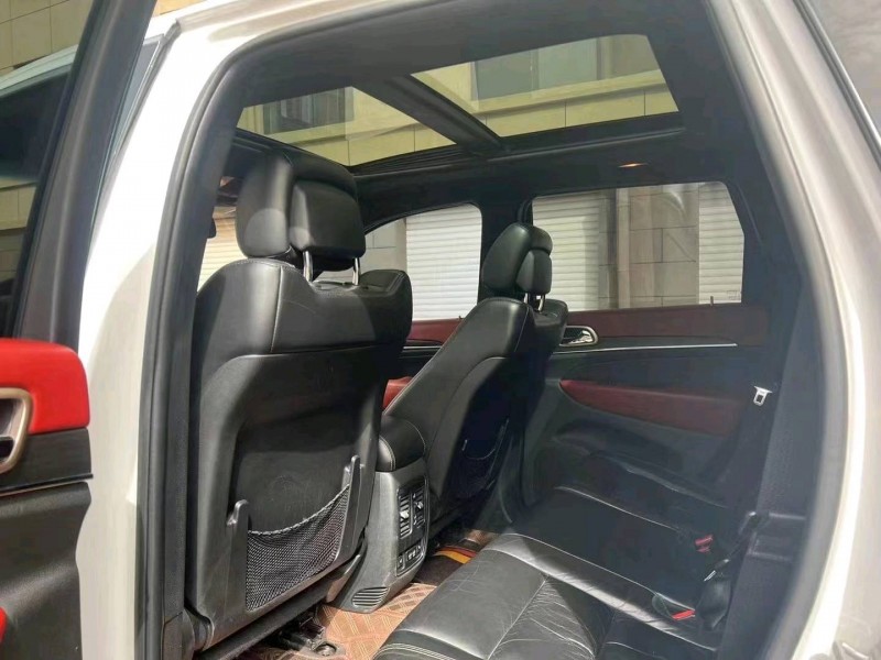 淄博17年Jeep大切诺基5