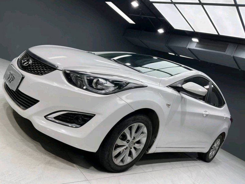 成都17年现代朗动2