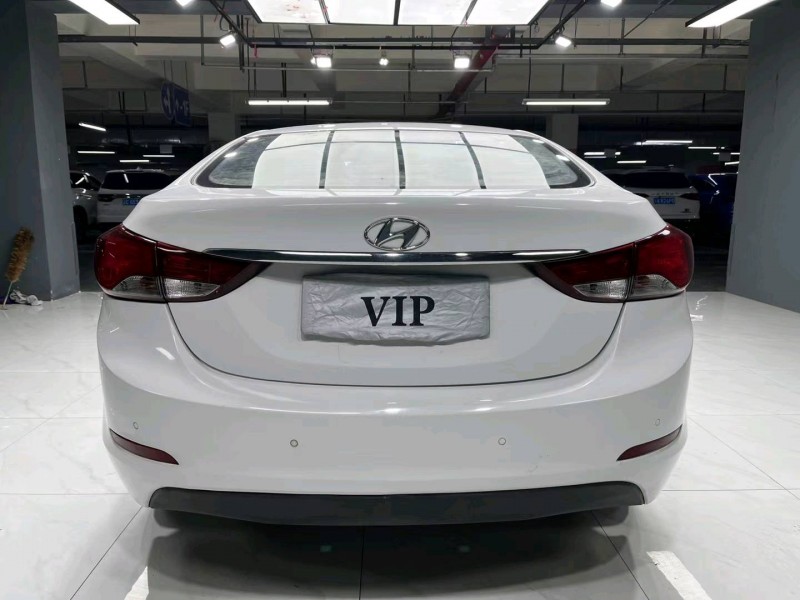 成都17年现代朗动9