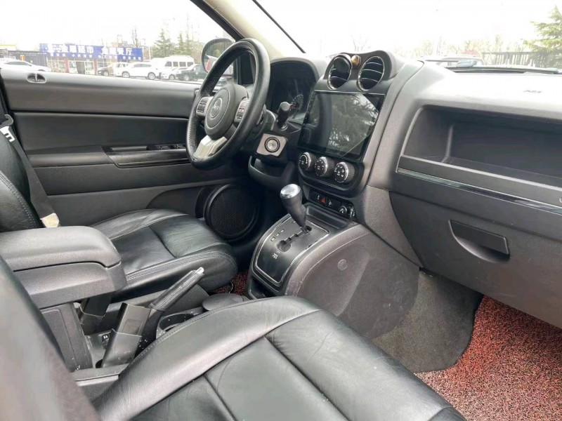 淄博13年Jeep指南者7