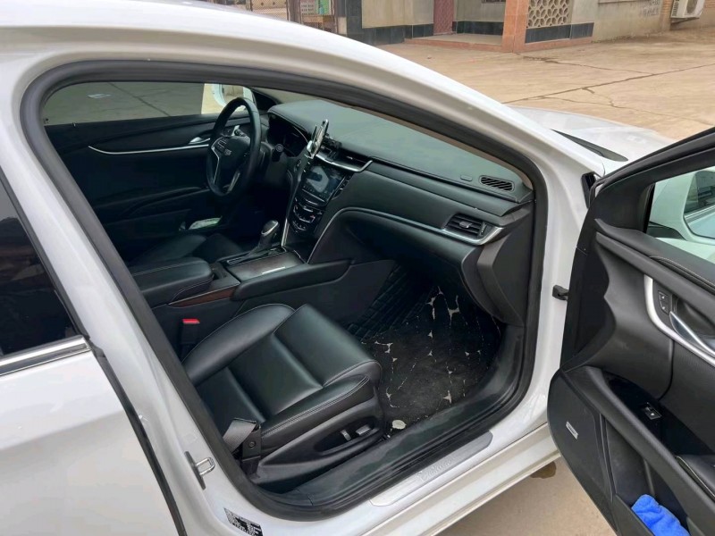 保定18年凯迪拉克XTS4