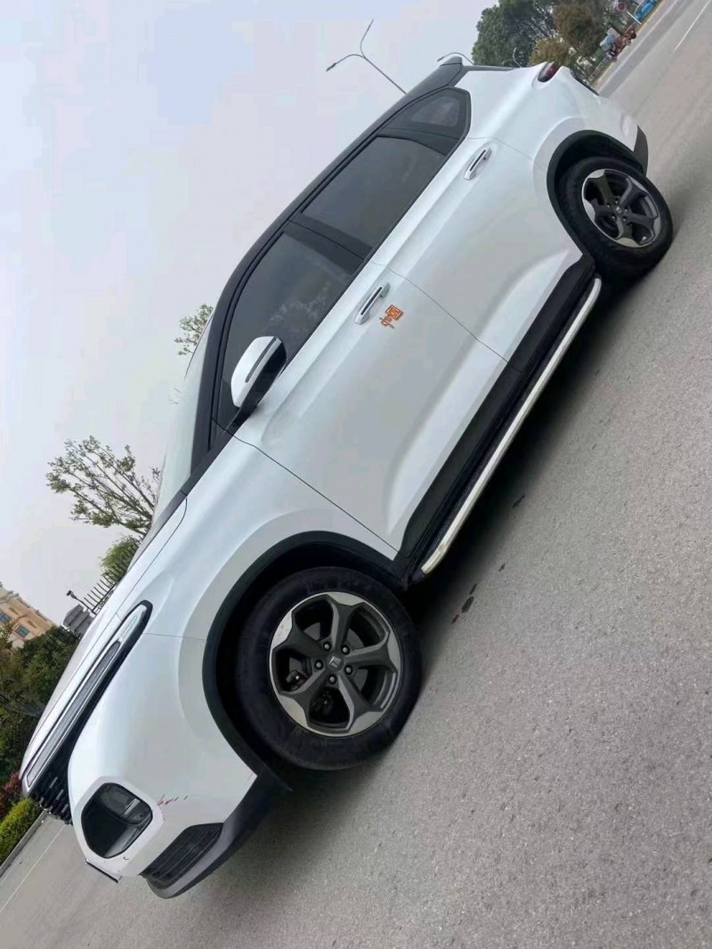 成都19年宝骏rm53