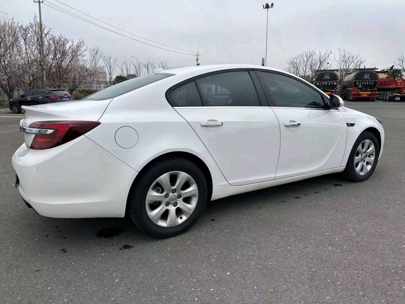 盐城17年别克君威8