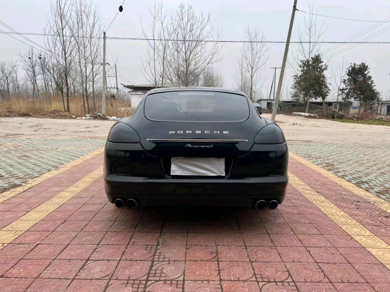 徐州12年保时捷帕拉梅拉9