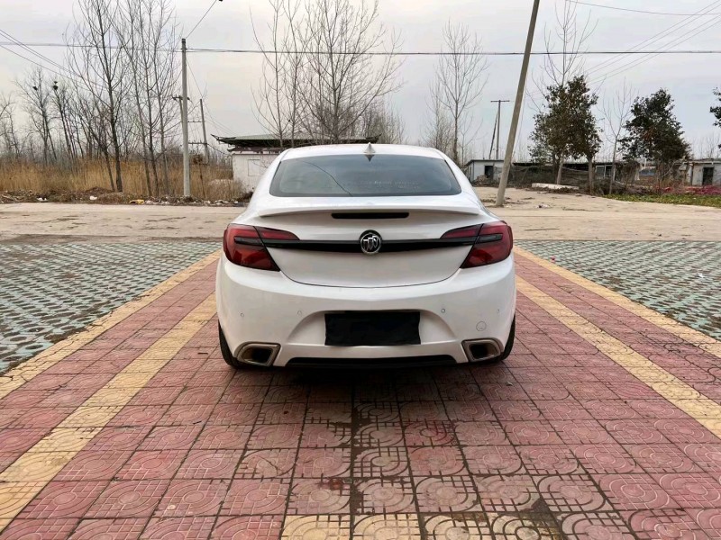 徐州15年别克君威9