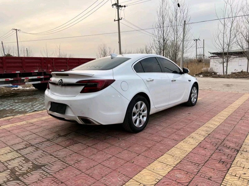 徐州15年别克君威8