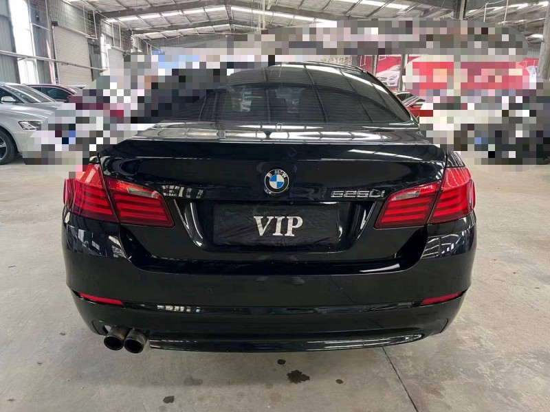 济宁13年宝马5系9