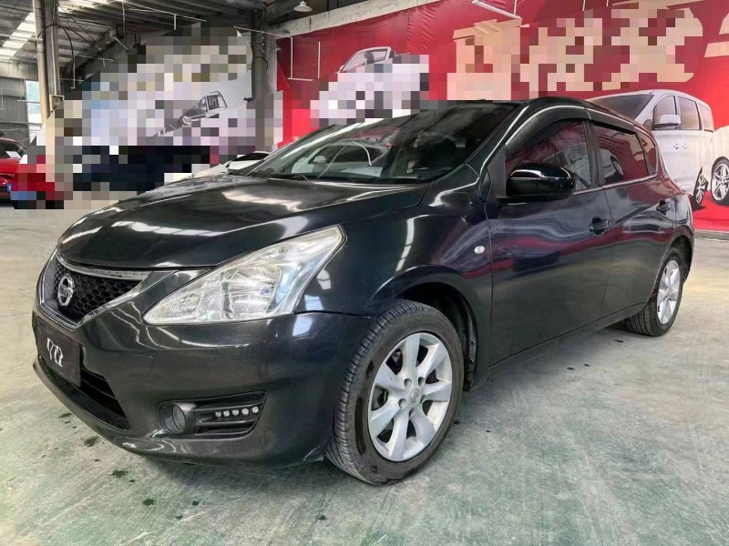 济宁14年日产骐达3