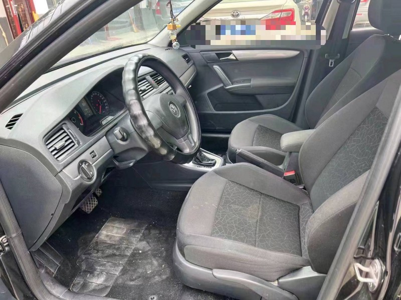 济宁18年大众朗逸4