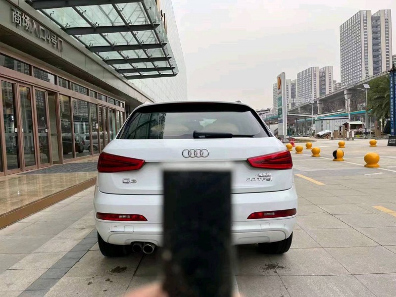 15年奥迪Q32