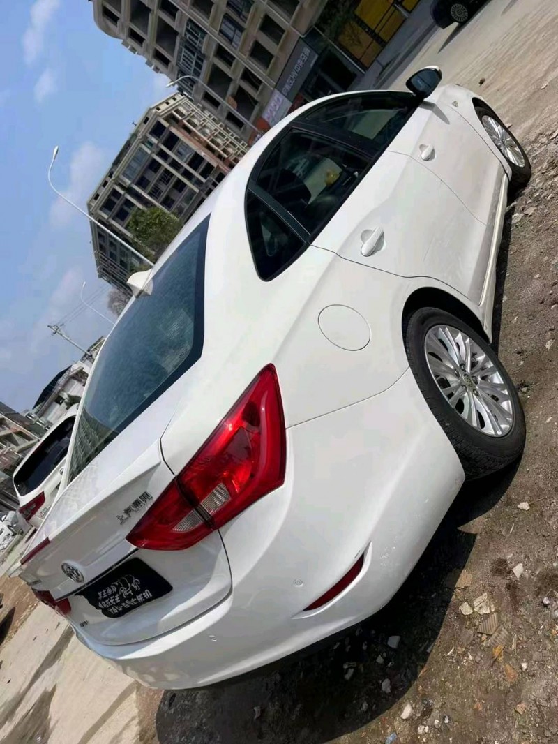 嘉兴17年别克英朗5