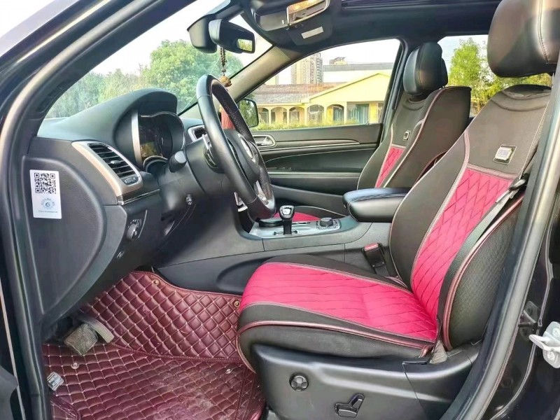 17年Jeep大切诺基4