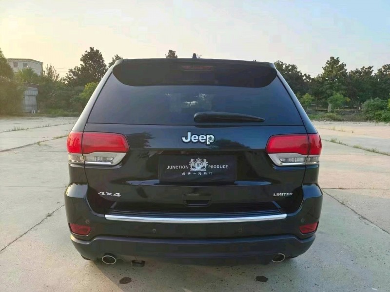 17年Jeep大切诺基9