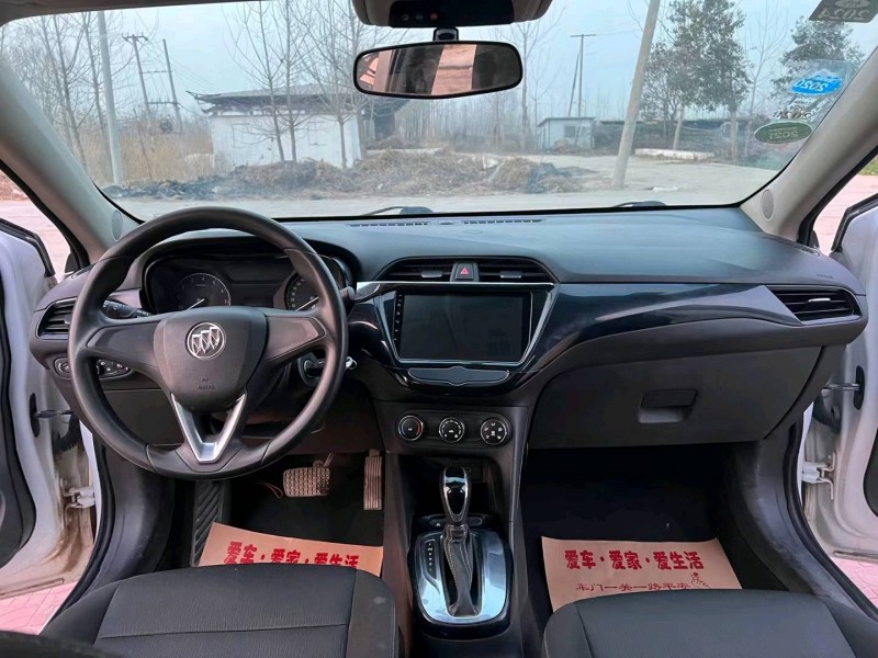 徐州18年别克凯越5