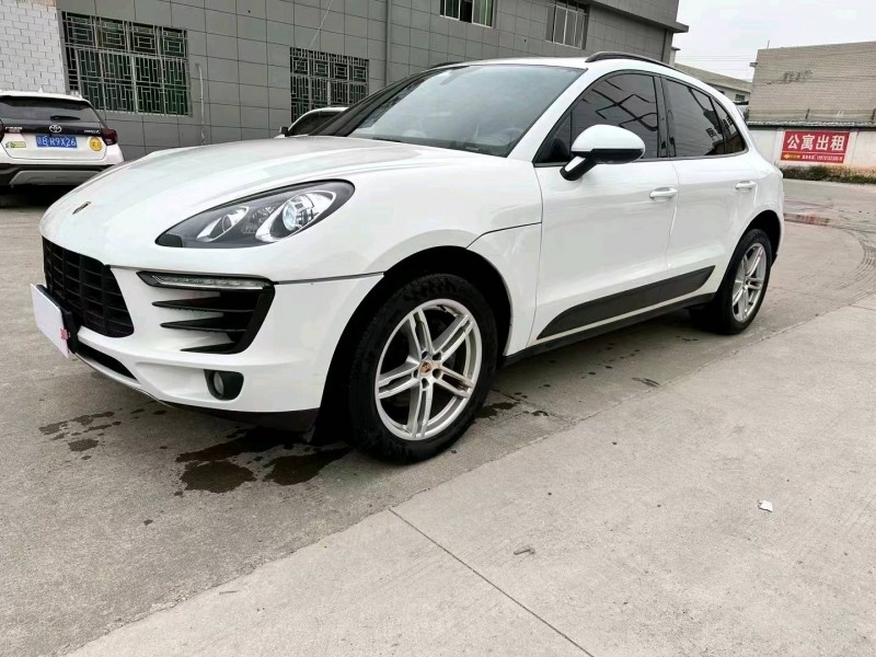 枣庄15年保时捷Macan3