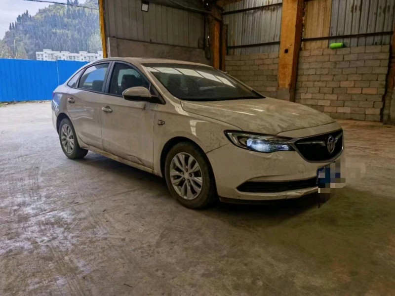 枣庄20年别克英朗2