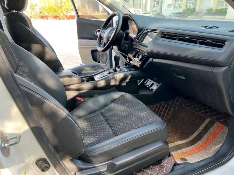 济南15年本田缤智5