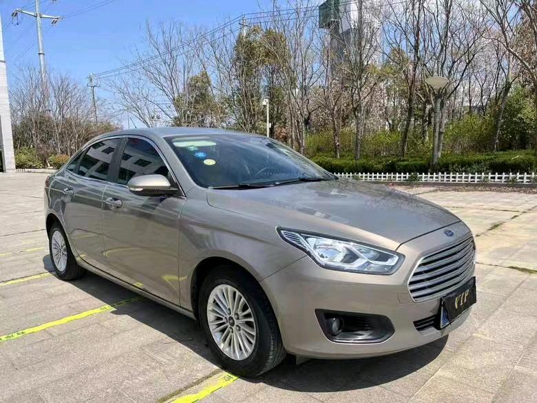 盐城17年福特福睿斯2