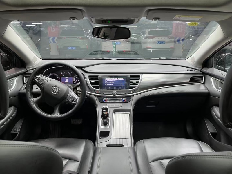 成都20年别克君越3