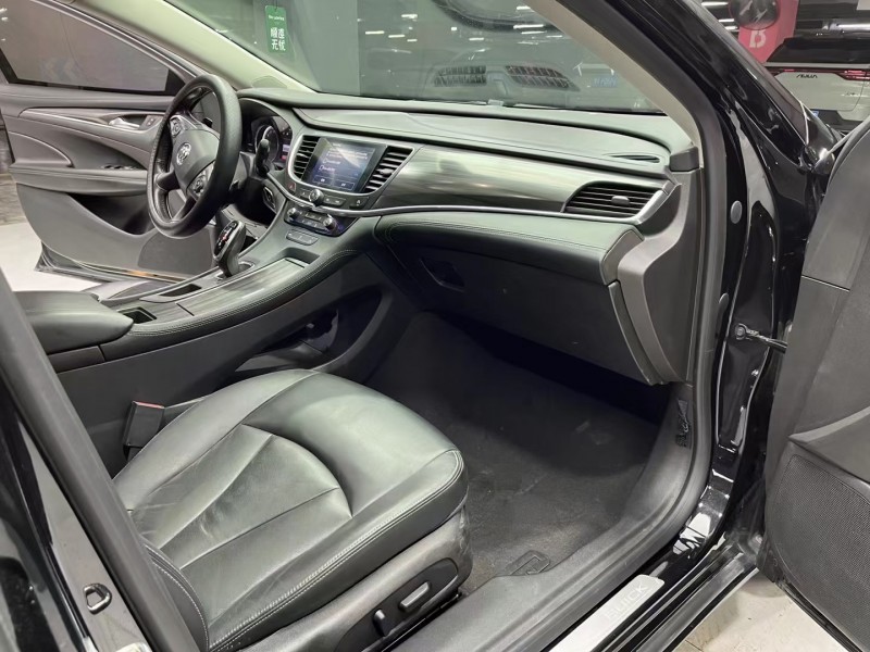 成都20年别克君越6